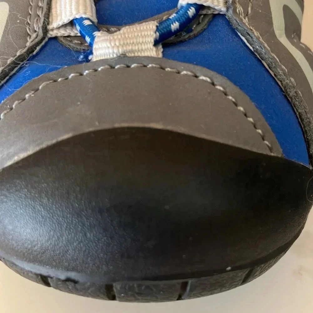 KAMIK Child’s Size 12 Charcoal & Gray Sandals Hook & Loop w/velcro strap..EUC